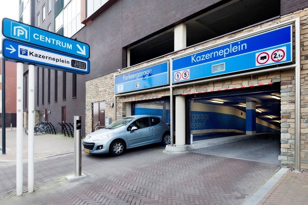 Parkeergarage Kazerneplein Roermond centrum